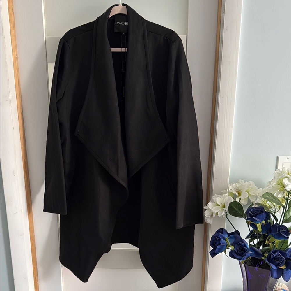FashionNova Women's Black Coat